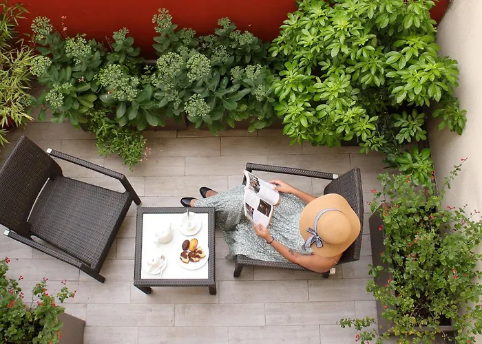 Du Eugene Otel Paris