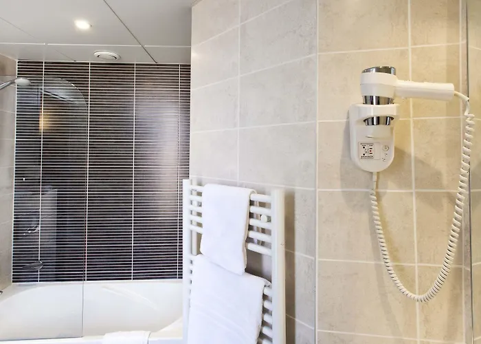 Du Eugene Otel Paris