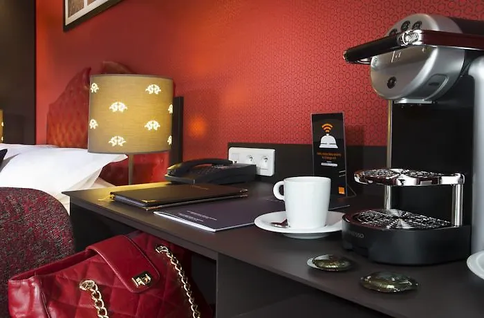 Du Eugene Otel Paris