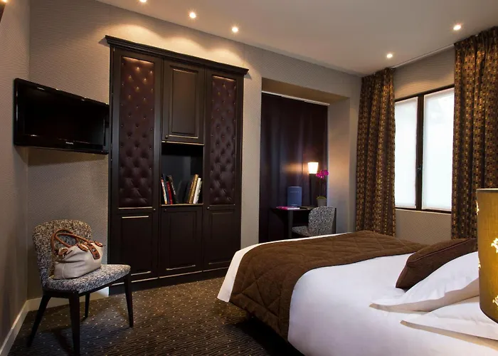 Du Eugene Otel Paris