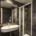 Du Eugene 3* Parijs